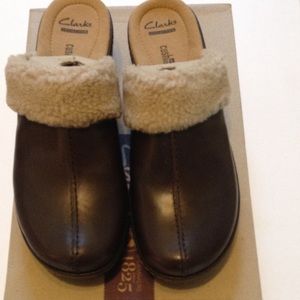 Clarks Women's clogs